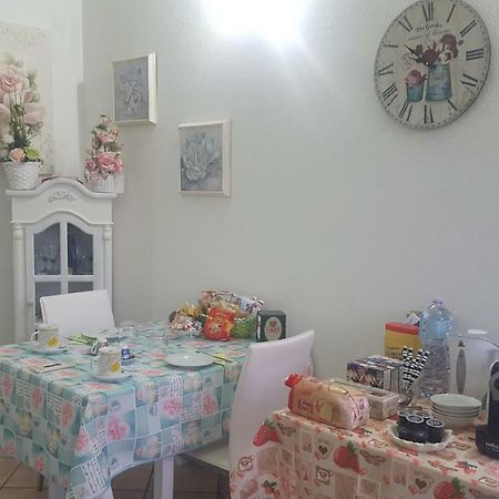 B&B Le Rose Ольбия Экстерьер фото