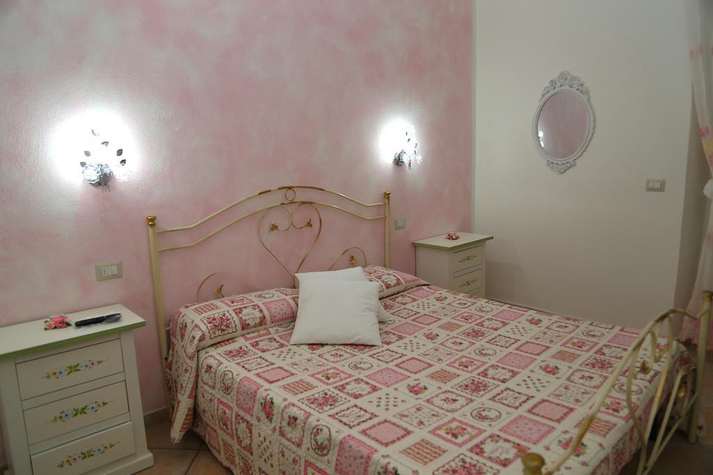B&B Le Rose Ольбия Номер фото